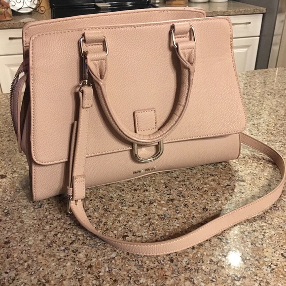 Nine West Handbags - Nine West purse